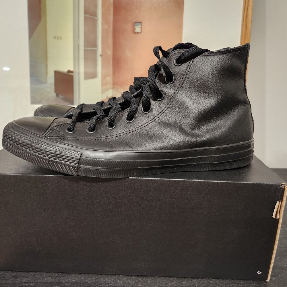 Men's Leather Chuck Taylor All-stars
